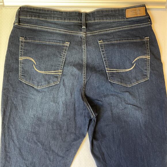 Signature By Levi's Women Jeans 16 - W33 Dark Blue Denim Modern Capri Mid Rise - Picture 3 of 12